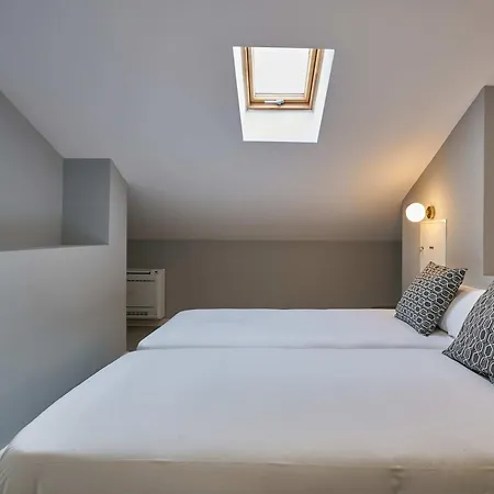 Atelier Apartment